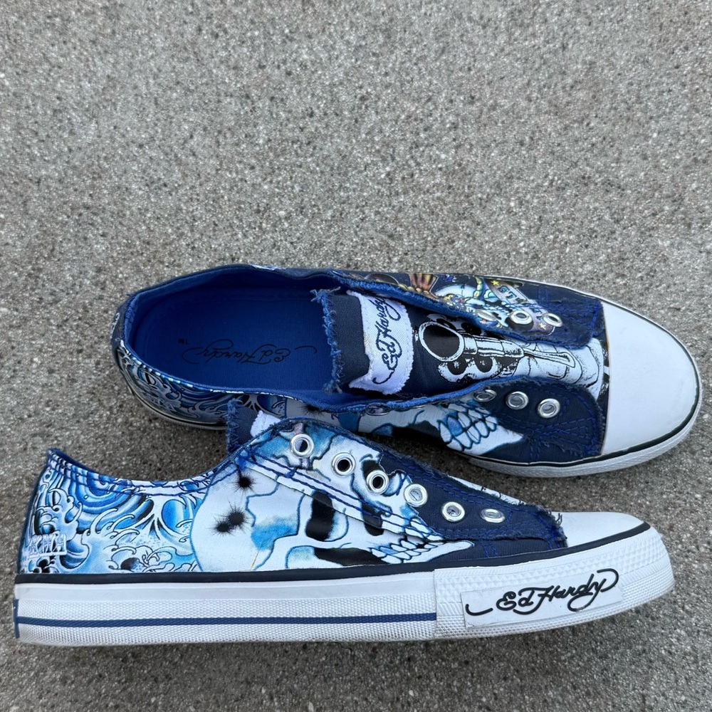 ED HARDY Women’s Sneakers, Skull design, Size 8, Great Condition